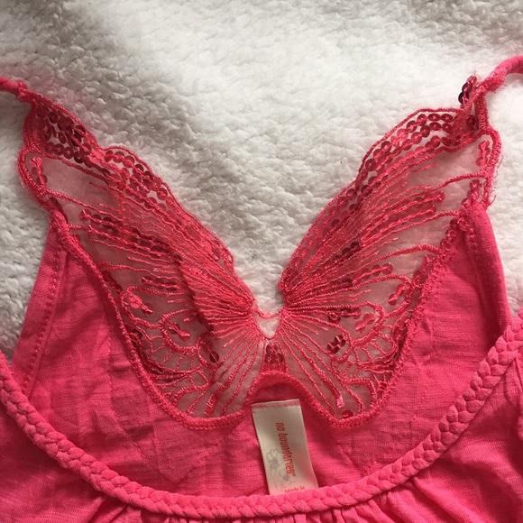 🦋 Hot pink braided straps butterfly blouse 🦋 - Picture 2 of 8